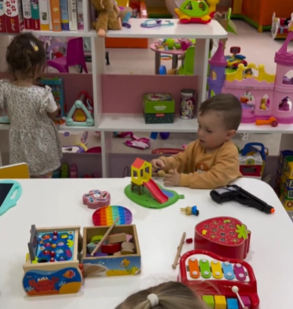 Дитяча ігрова кімната для маленьких дітей в Ужгороді